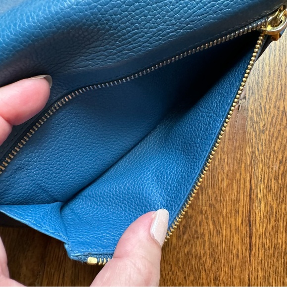 ❤️LAST CHANCE❤️ Prada Blue Saffiano Leather Snap ID Holder Long Wallet (w/ COA) - Picture 9 of 15